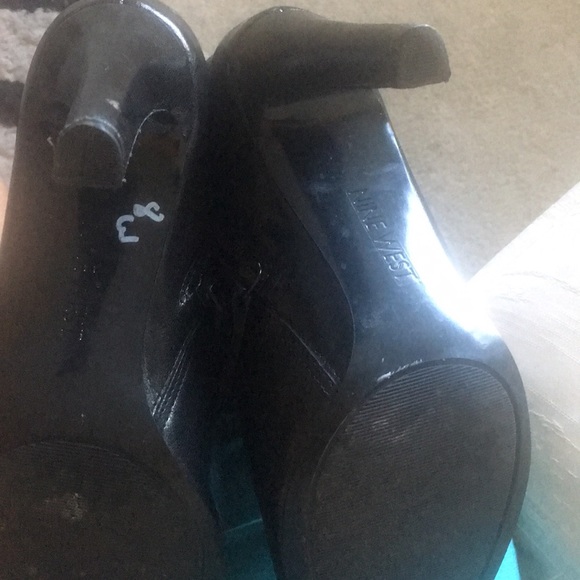 Nine West booties 8.5 - Picture 6 of 6